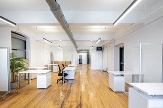 639 Queen St W, Toronto, ON à louer Photo intérieure- Image 1 de 6