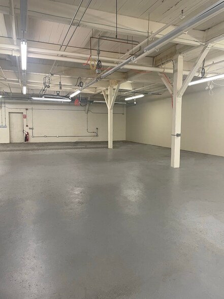 34 Tower St, Hudson, MA à louer - Photo intérieure - Image 3 de 4