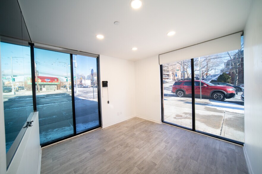 38-06 Greenpoint Ave, Long Island City, NY à louer - Photo intérieure - Image 3 de 14