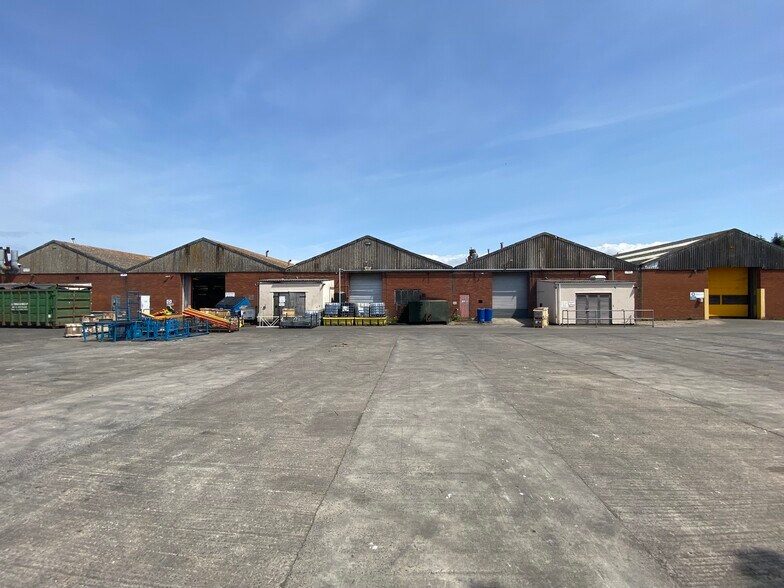 Winterstoke Rd, Weston Super Mare à louer - Photo du bâtiment - Image 2 de 9