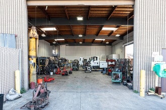 1241 E Burnett St, Signal Hill, CA for lease Interior Photo- Image 2 of 10