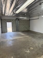 14754 Calvert St, Van Nuys, CA for lease Interior Photo- Image 2 of 2
