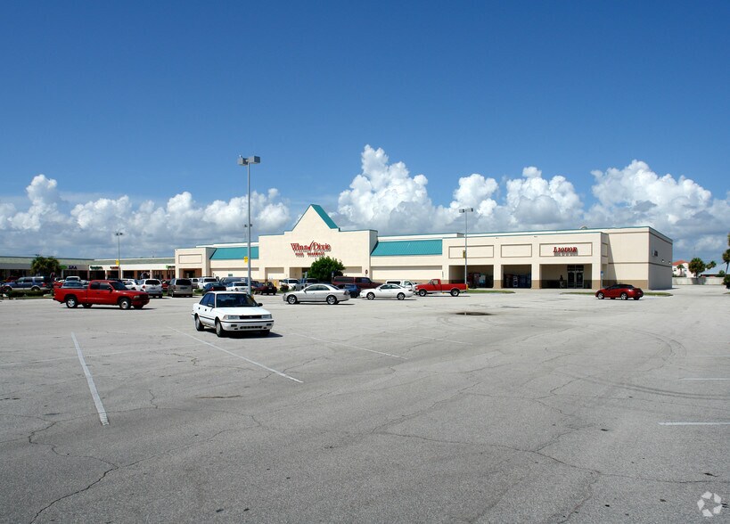 901-1001 E Eau Gallie Blvd, Indian Harbour Beach, FL for lease - Primary Photo - Image 1 of 28