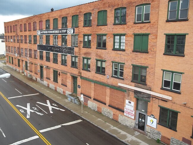 Plus de détails pour 567 Exchange St, Buffalo, NY - Bureau à louer