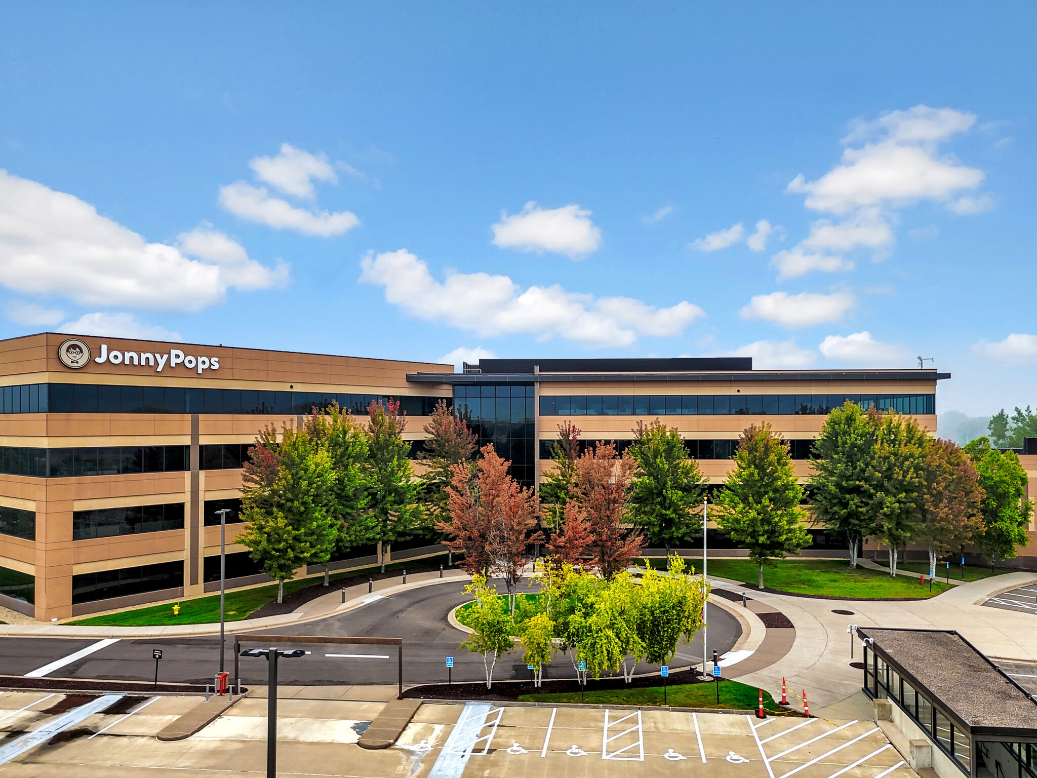 9800 N 59th Ave, Plymouth, MN for lease Primary Photo- Image 1 of 7