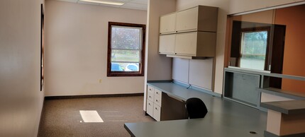 3399 E Grand River Ave, Howell, MI for lease Interior Photo- Image 2 of 12