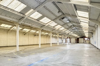 Middlemore Ln W, Aldridge for lease Interior Photo- Image 1 of 6