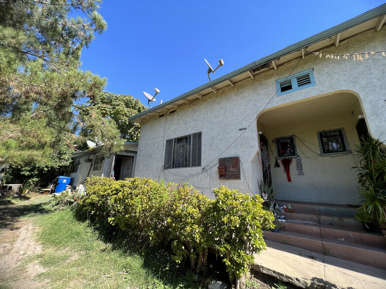 3333 Division St, Los Angeles, CA for sale - Building Photo - Image 1 of 15