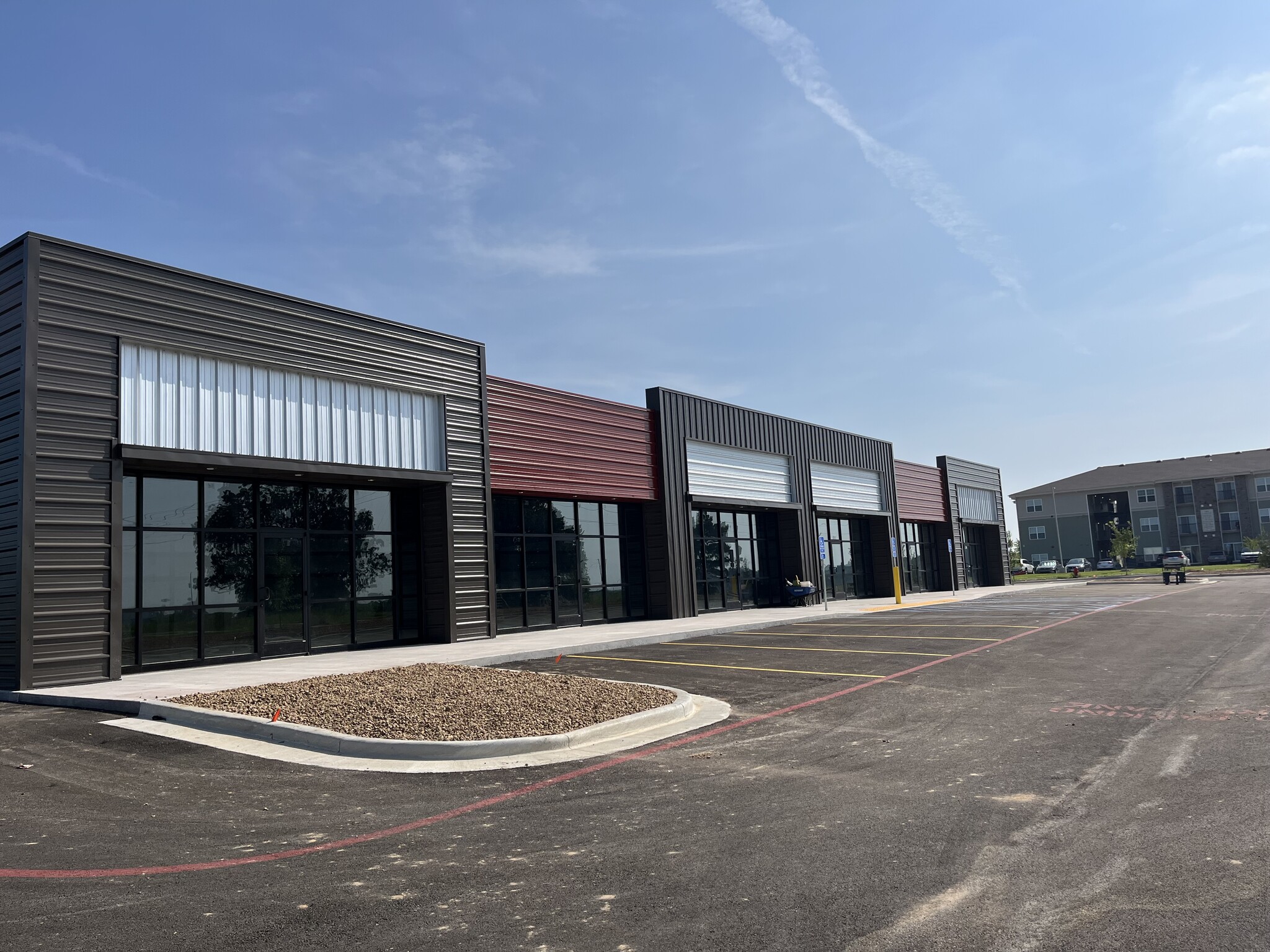 911 Center St, Rogersville, MO for lease Primary Photo- Image 1 of 17