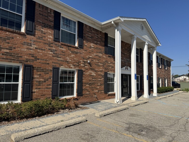 8123 Grand River Rd, Brighton, MI for lease - Building Photo - Image 3 of 15