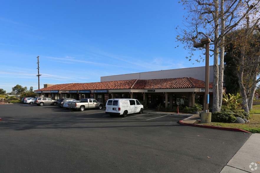 5420-5450 Clairemont Blvd, San Diego, CA for lease - Primary Photo - Image 2 of 7