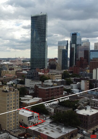 3832 Crescent St & Building, Long Island City, NY for sale - Building Photo - Image 3 of 6