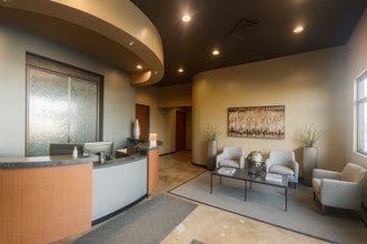 2631 Packerland Dr, Green Bay, WI for lease Lobby- Image 2 of 8