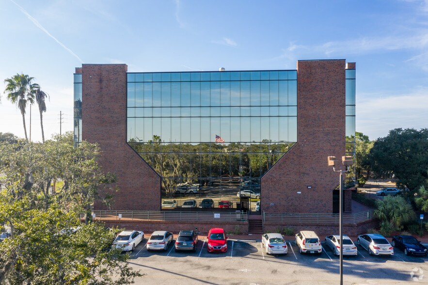 1620 Tamiami Trl, Port Charlotte, FL à louer - Photo du bâtiment - Image 2 de 7