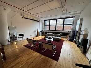 61 Greenpoint Ave, Brooklyn, NY à louer Photo intérieure- Image 2 de 7