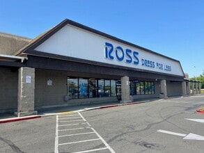 212-320 W Kettleman Ln, Lodi, CA for lease Building Photo- Image 2 of 2