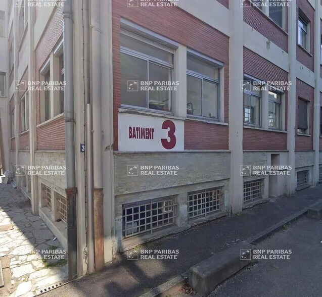 Office in Lyon for lease - Building Photo - Image 3 of 11