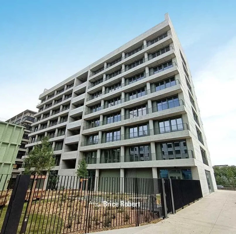 Bureau dans Lyon à louer Photo du bâtiment- Image 1 de 4