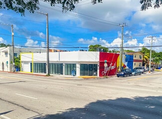 Plus de détails pour 300 SW 17th Ave, Miami, FL - Commerce de détail à louer