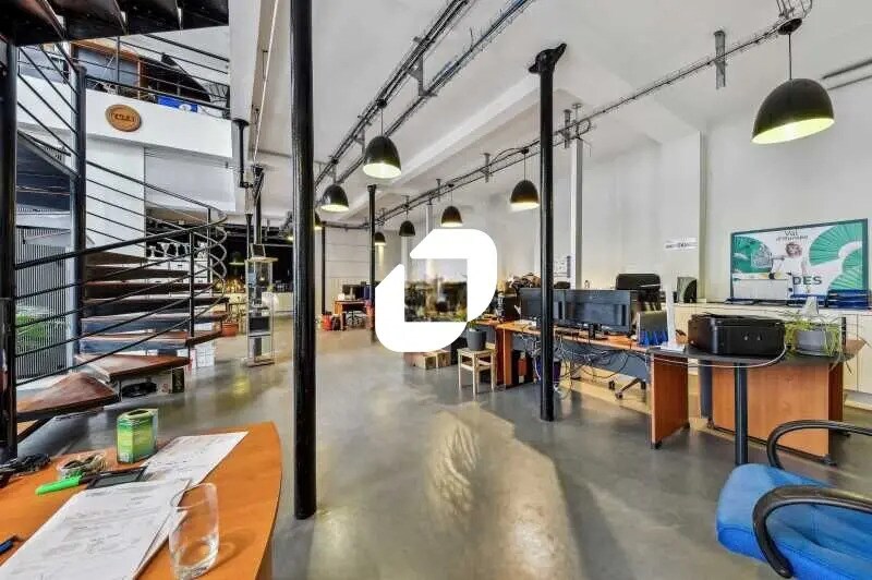 Local d'activités dans Paris à vendre - Photo du bâtiment - Image 1 de 12