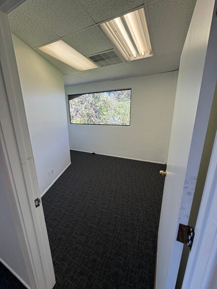 4 Commercial Blvd, Novato, CA à louer - Photo intérieure - Image 3 de 28