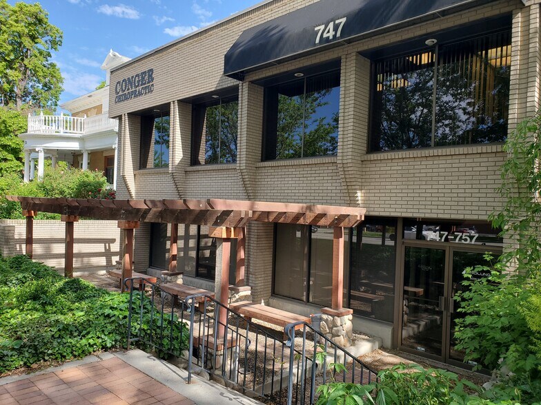 747 E South Temple, Salt Lake City, UT à louer - Photo du bâtiment - Image 3 de 11