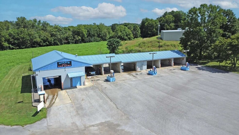 329 E High St, Mount Sterling, KY for sale - Primary Photo - Image 1 of 6