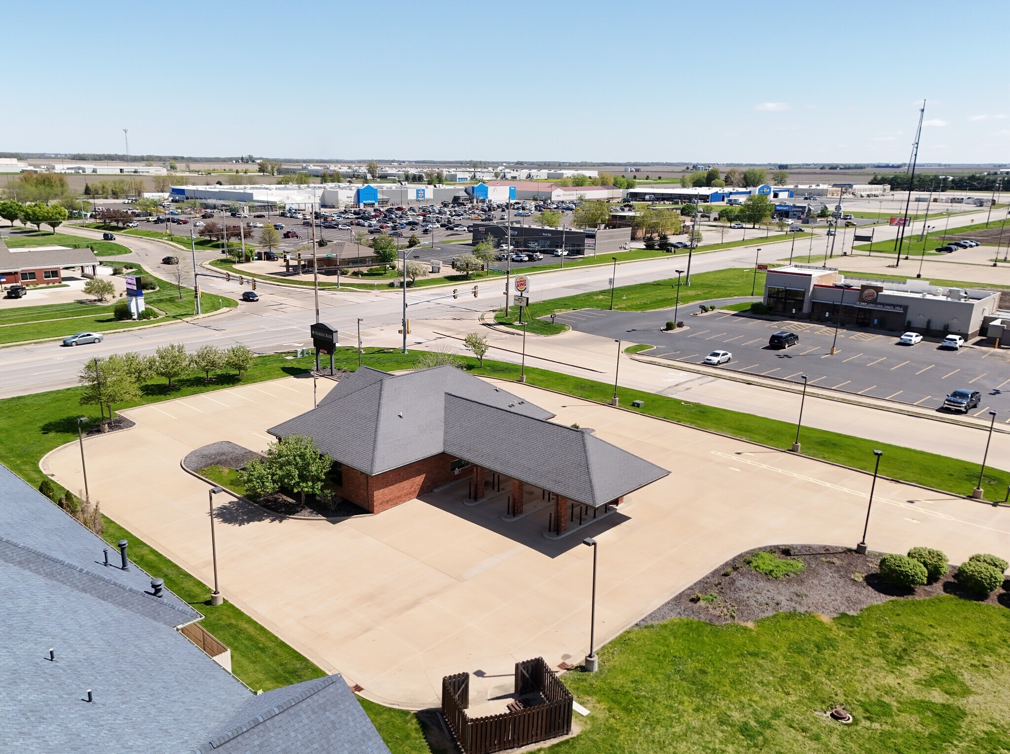 1661 E Jackson St, Macomb, IL for lease Building Photo- Image 1 of 24