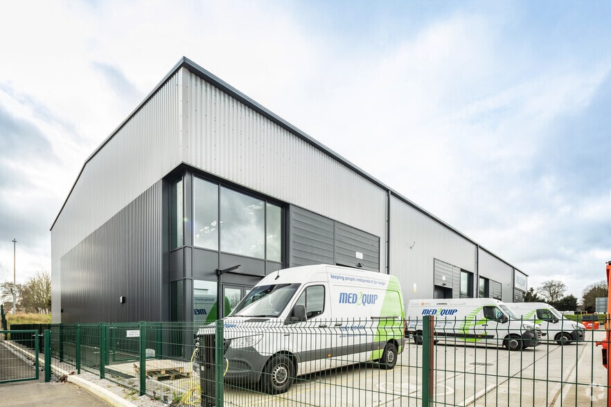 2D Welton Rd, Wirral for sale - Building Photo - Image 3 of 3