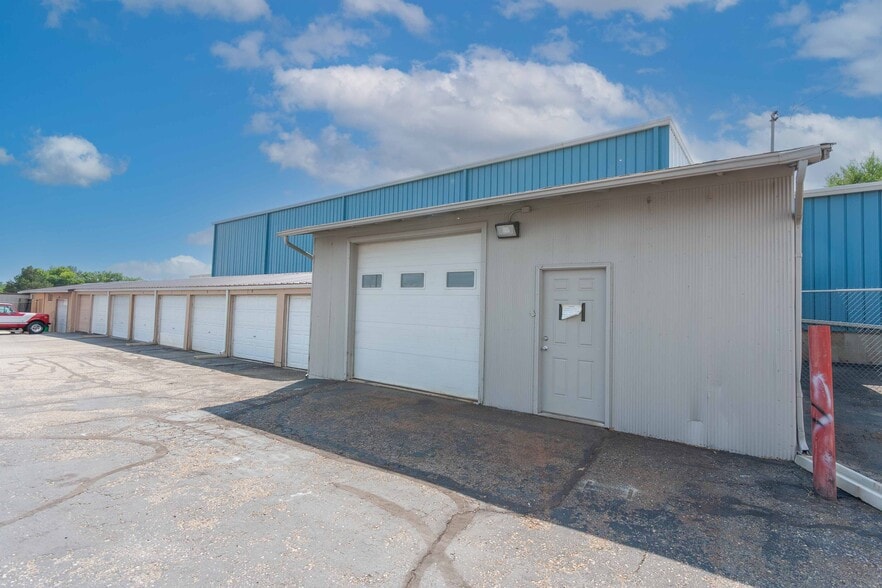 1718-1730 W Eisenhower Blvd, Loveland, CO for sale - Primary Photo - Image 1 of 20