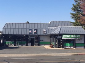 13415 Lincoln Way, Auburn CA - Convenience Store