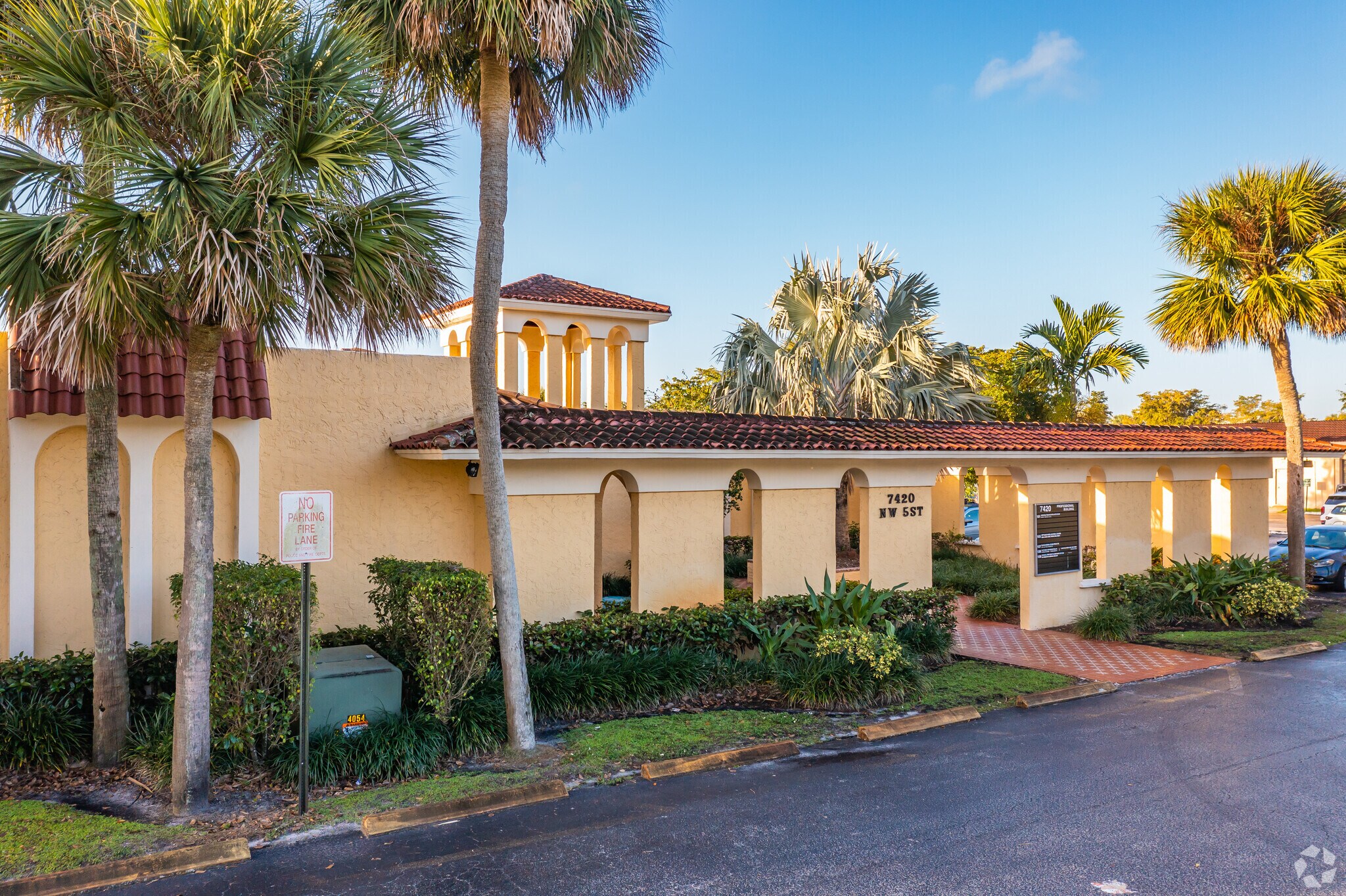 7420 NW 5th St, Plantation, FL à louer Photo principale- Image 1 de 8