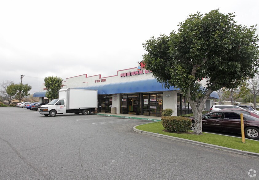 700-728 Fairplex Dr, Pomona, CA à vendre - Photo du bâtiment - Image 2 de 2