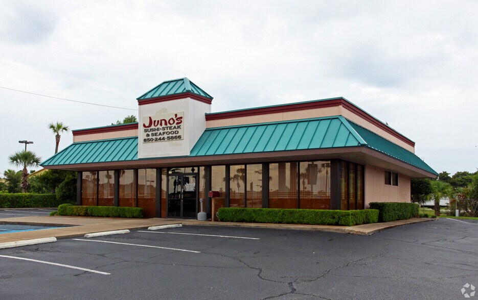 110 Eglin Pky SE, Fort Walton Beach, FL for lease - Building Photo - Image 2 of 6