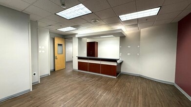 15901 Hawthorne Blvd, Lawndale, CA à louer Photo intérieure- Image 2 de 35