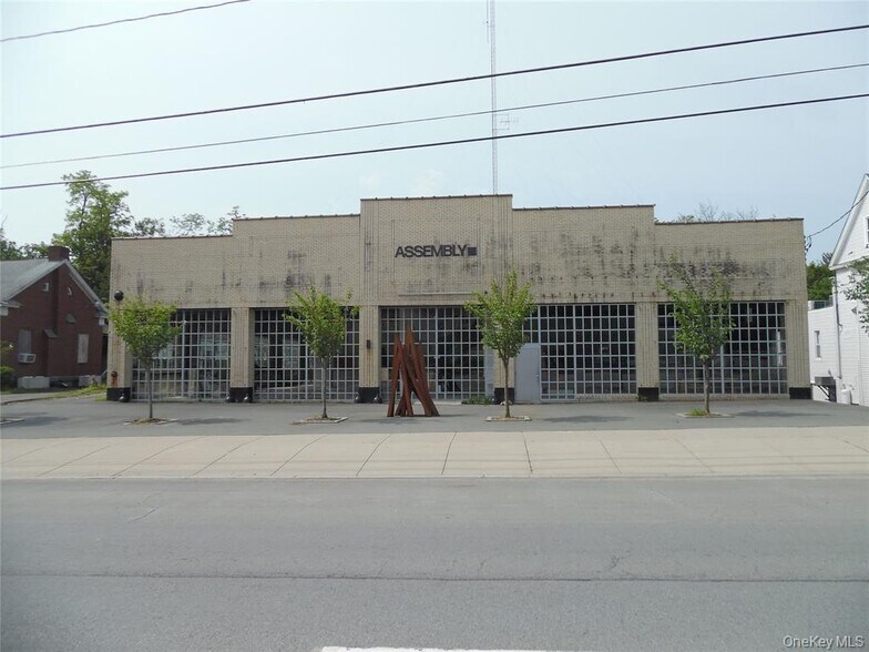 397 Broadway, Monticello, NY à vendre - Photo du bâtiment - Image 1 de 3