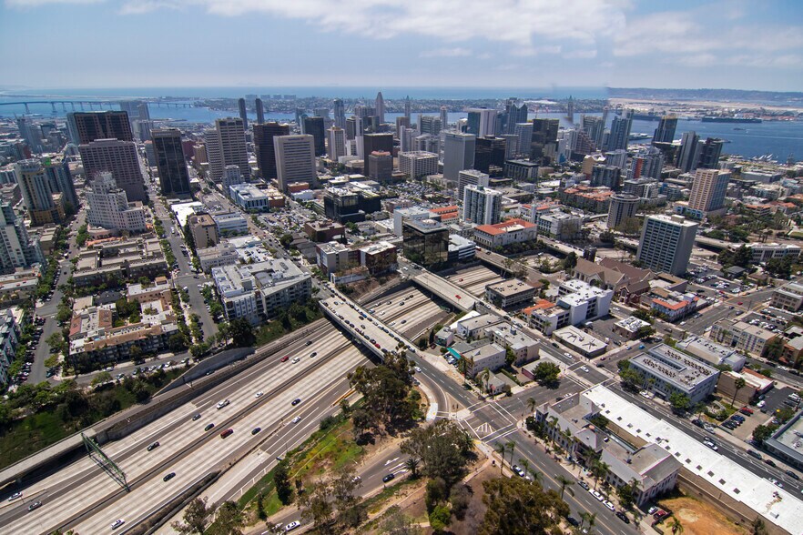 1732 5th Ave, San Diego, CA à vendre - Photo du bâtiment - Image 2 de 12