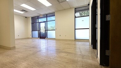 520 Airport Dr NW, Albuquerque, NM for lease Interior Photo- Image 2 of 3