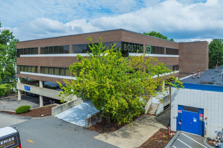 230 Second Ave, Waltham, MA à vendre - Photo du bâtiment - Image 2 de 13