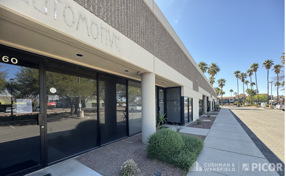 1775 S Pantano Rd, Tucson, AZ à louer - Photo du bâtiment - Image 3 de 7