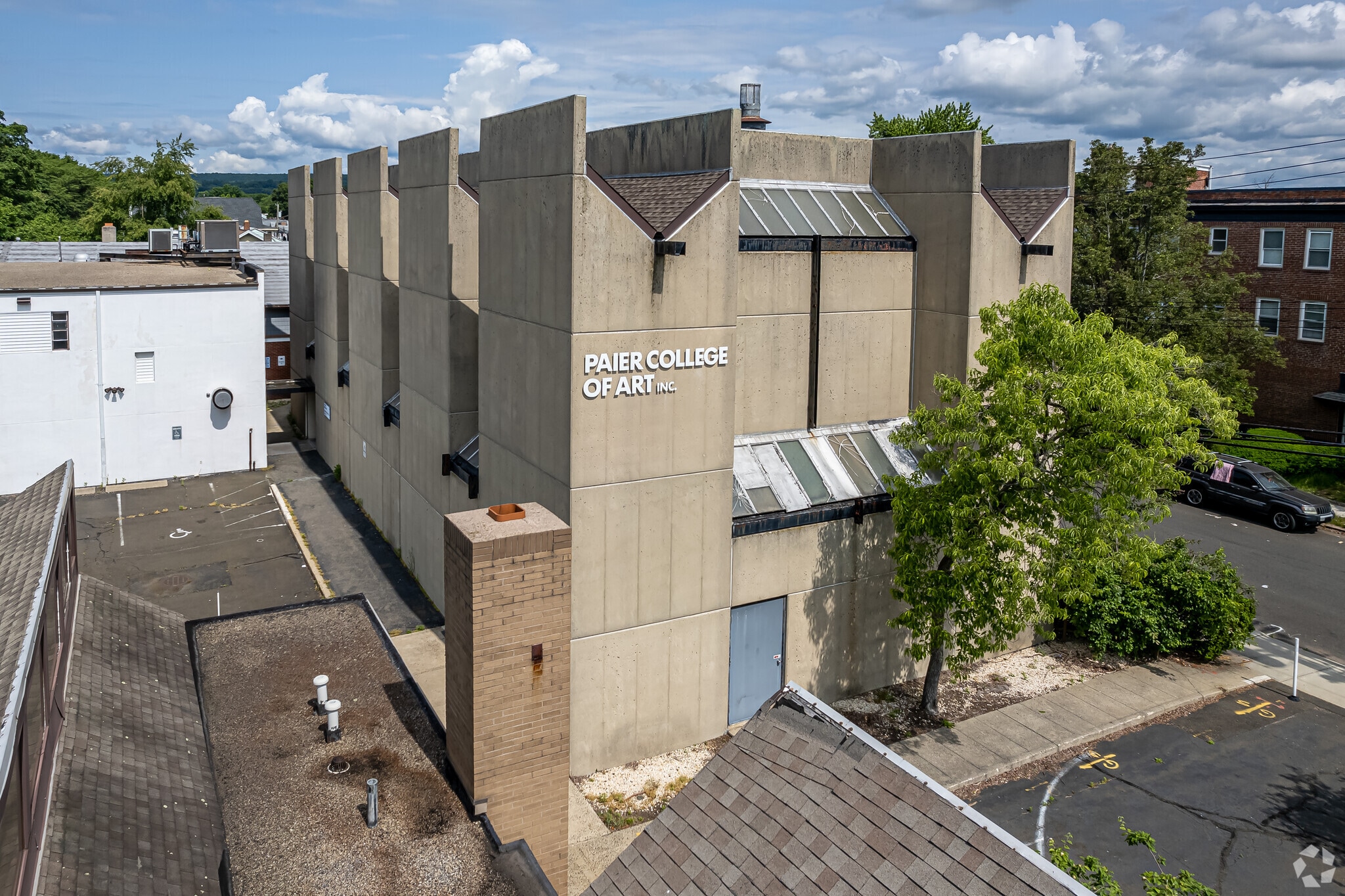 Paier College of Arts Campus portfolio of 2 properties for sale on LoopNet.ca Primary Photo- Image 1 of 2