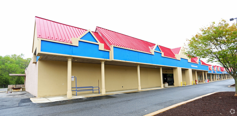 12525-12765 Laurel Bowie Rd, Laurel, MD for lease - Building Photo - Image 2 of 8