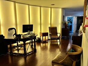 1321 7th St, Santa Monica, CA for lease Interior Photo- Image 2 of 5
