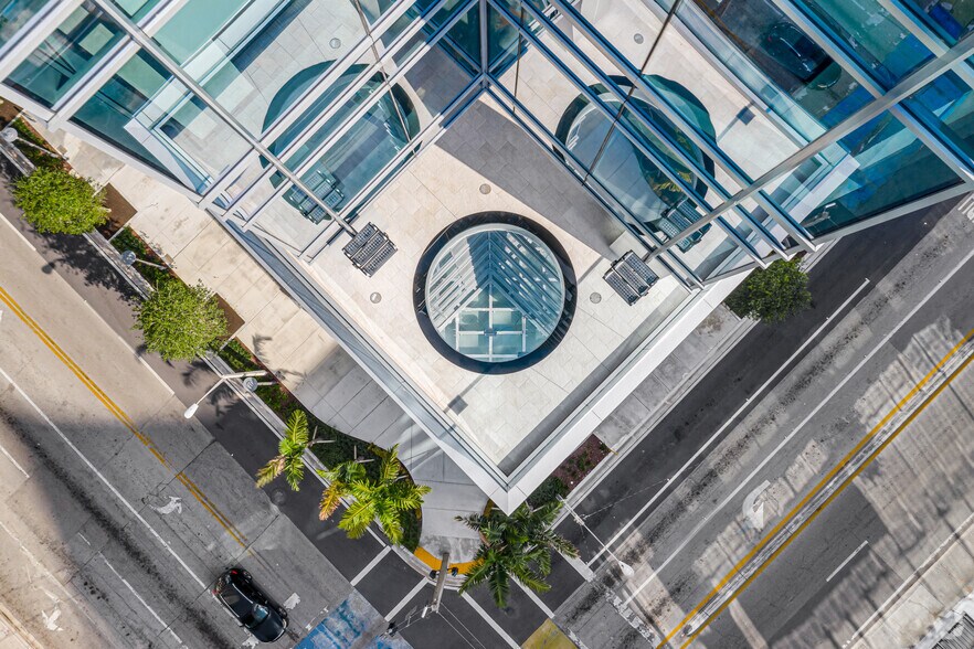 201 E Las Olas Blvd, Fort Lauderdale, FL à louer - Aérien - Image 3 de 27