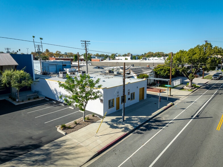 831 S Main St, Burbank, CA for sale - Building Photo - Image 3 of 19