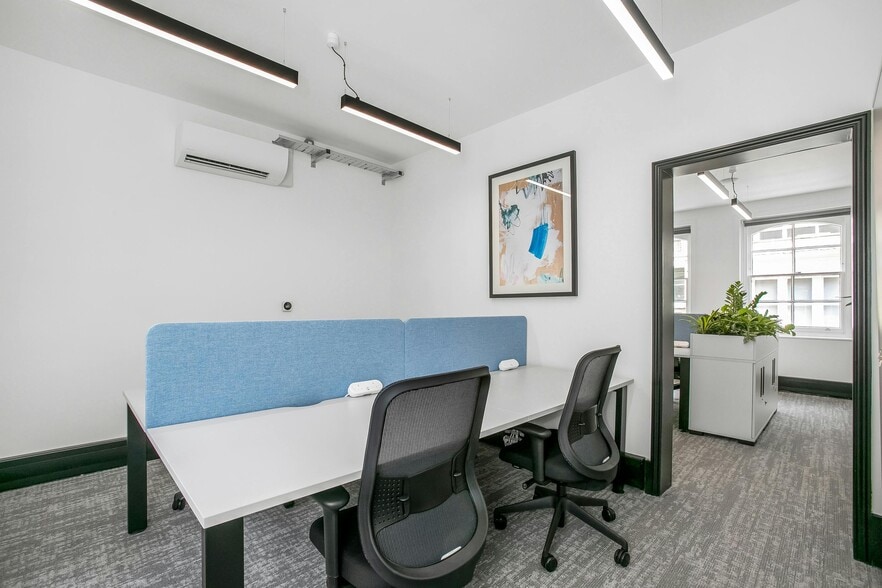 15-17 Heddon St, London for lease - Building Photo - Image 3 of 12