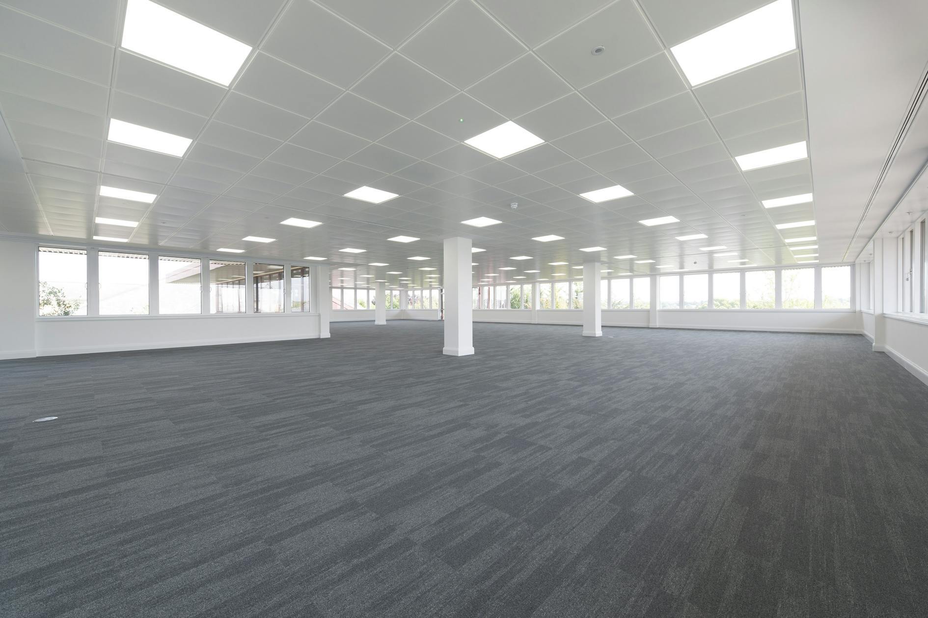 13 Colonial Way, Watford à louer Photo intérieure- Image 1 de 2