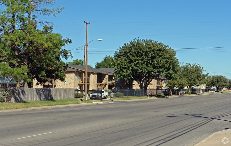 3001 N Midland Dr, Midland, TX à vendre - Photo du bâtiment - Image 3 de 13