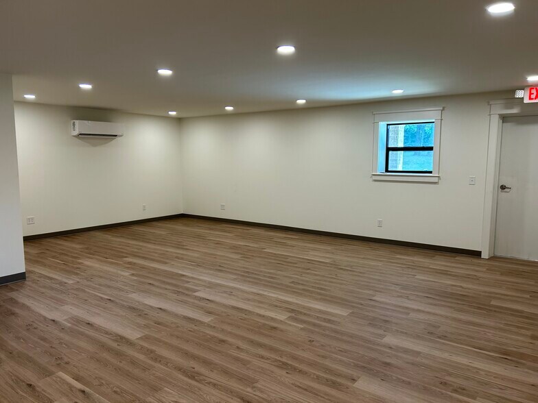 1181 fairground Rd, Madison, GA for lease - Interior Photo - Image 2 of 11