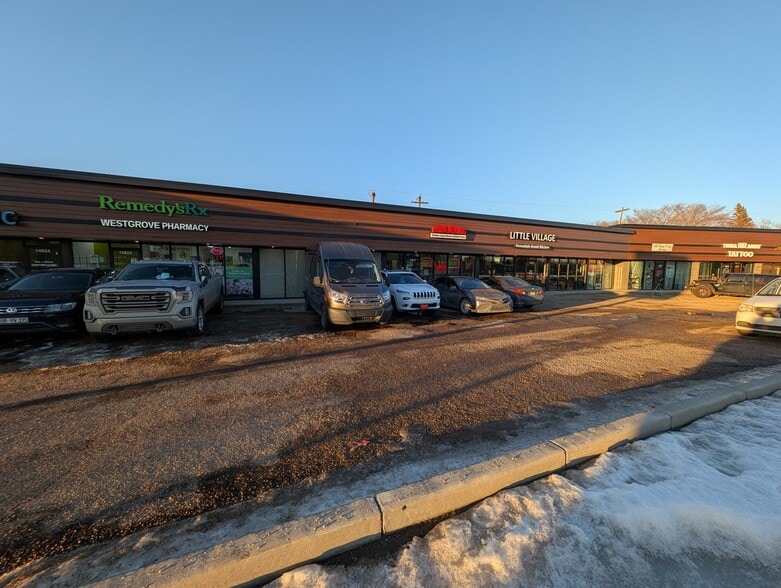 14804-14836 Stony Plain Rd NW, Edmonton, AB for lease - Building Photo - Image 2 of 7